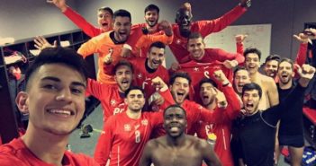 Un splendide doublé de Lhoneux offre à Genève son second succès